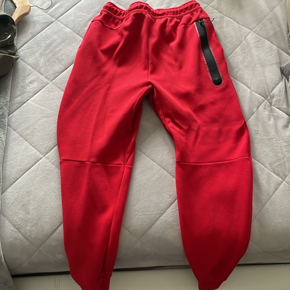 Red Nike Tech tracksuit (Pants), Size Small Men’s. - Picture 2 of 4